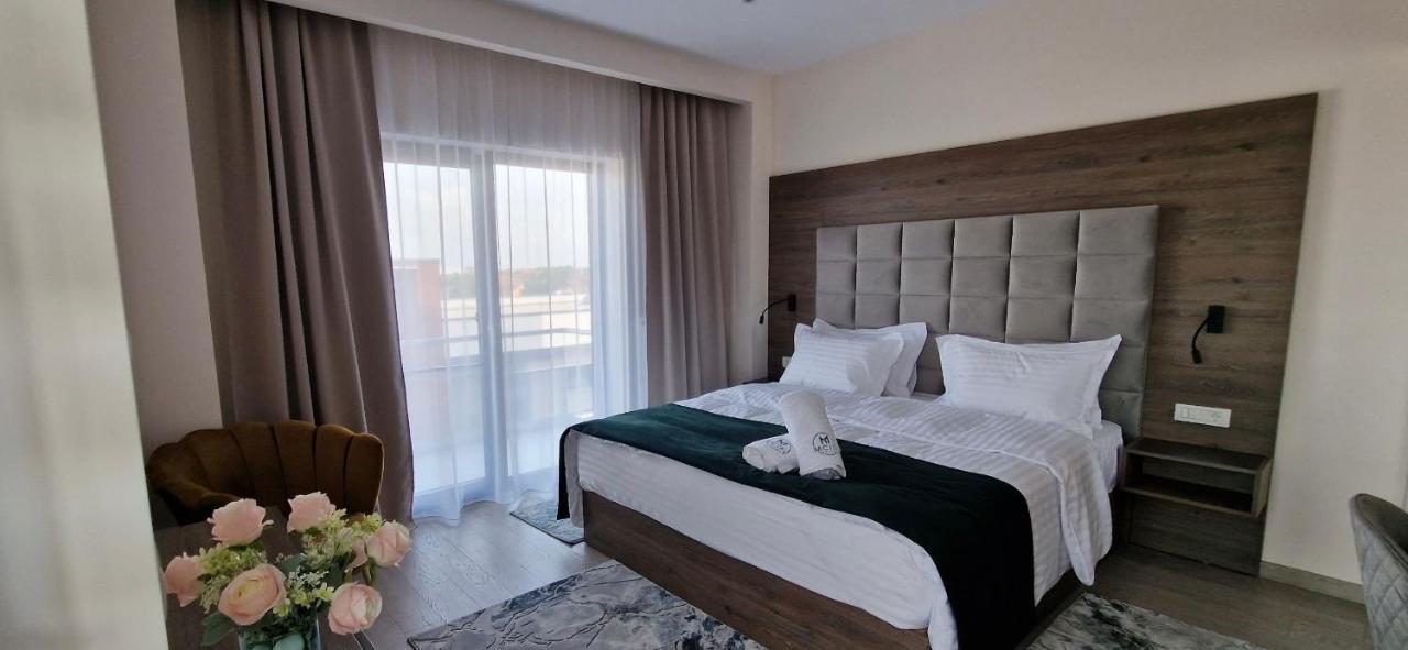 M City Aparthotel Arad Zewnętrze zdjęcie
