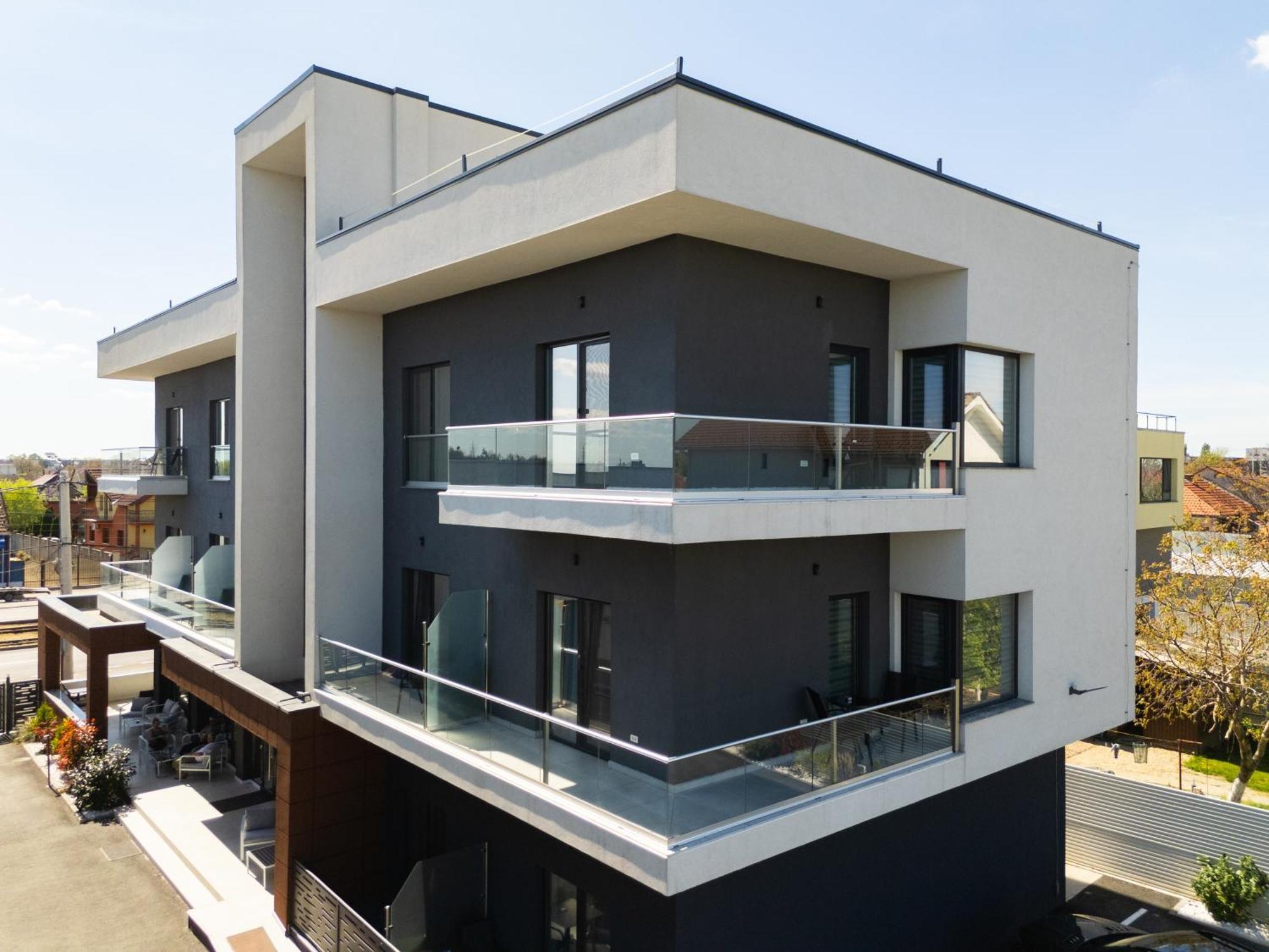 M City Aparthotel Arad Zewnętrze zdjęcie