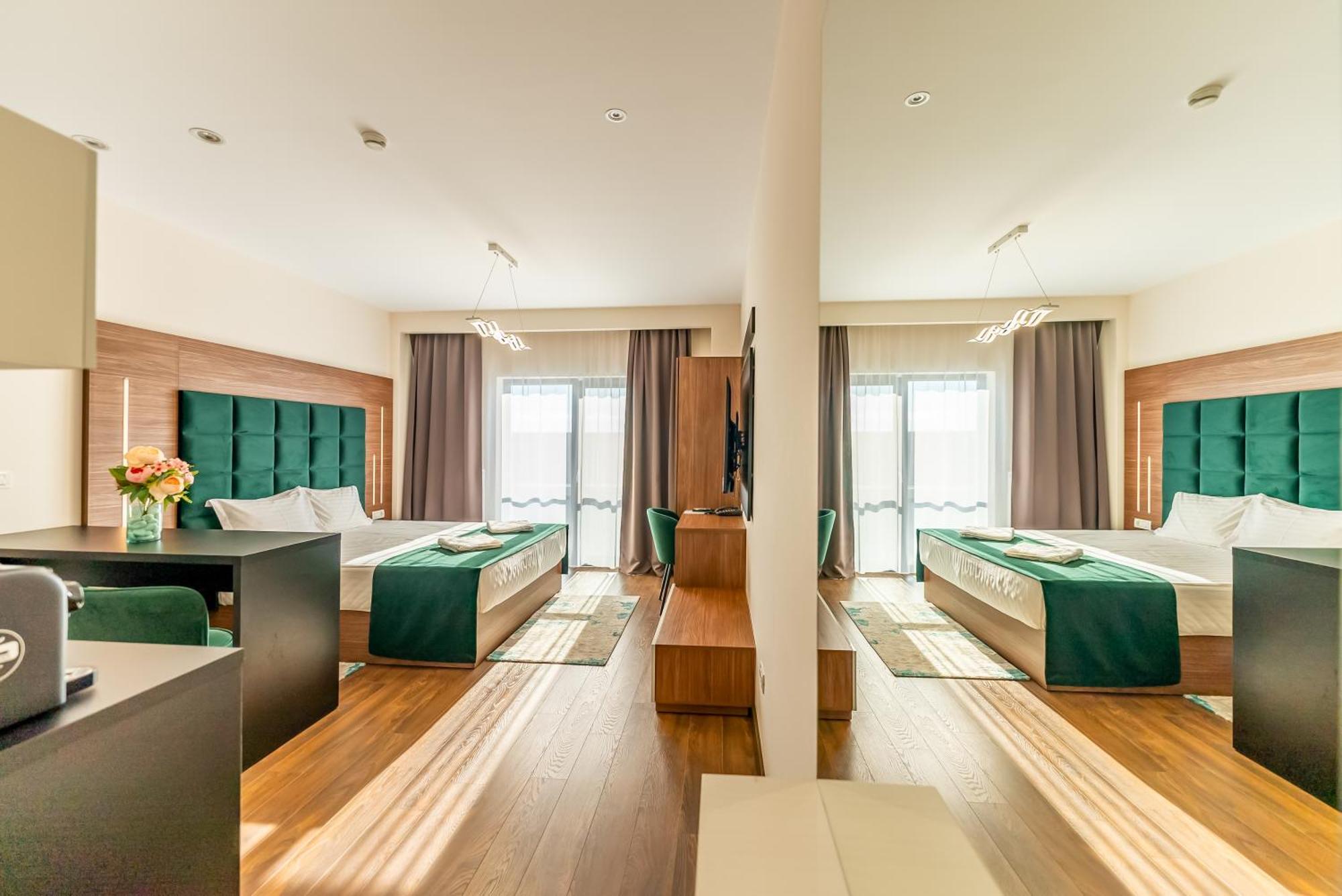 M City Aparthotel Arad Zewnętrze zdjęcie
